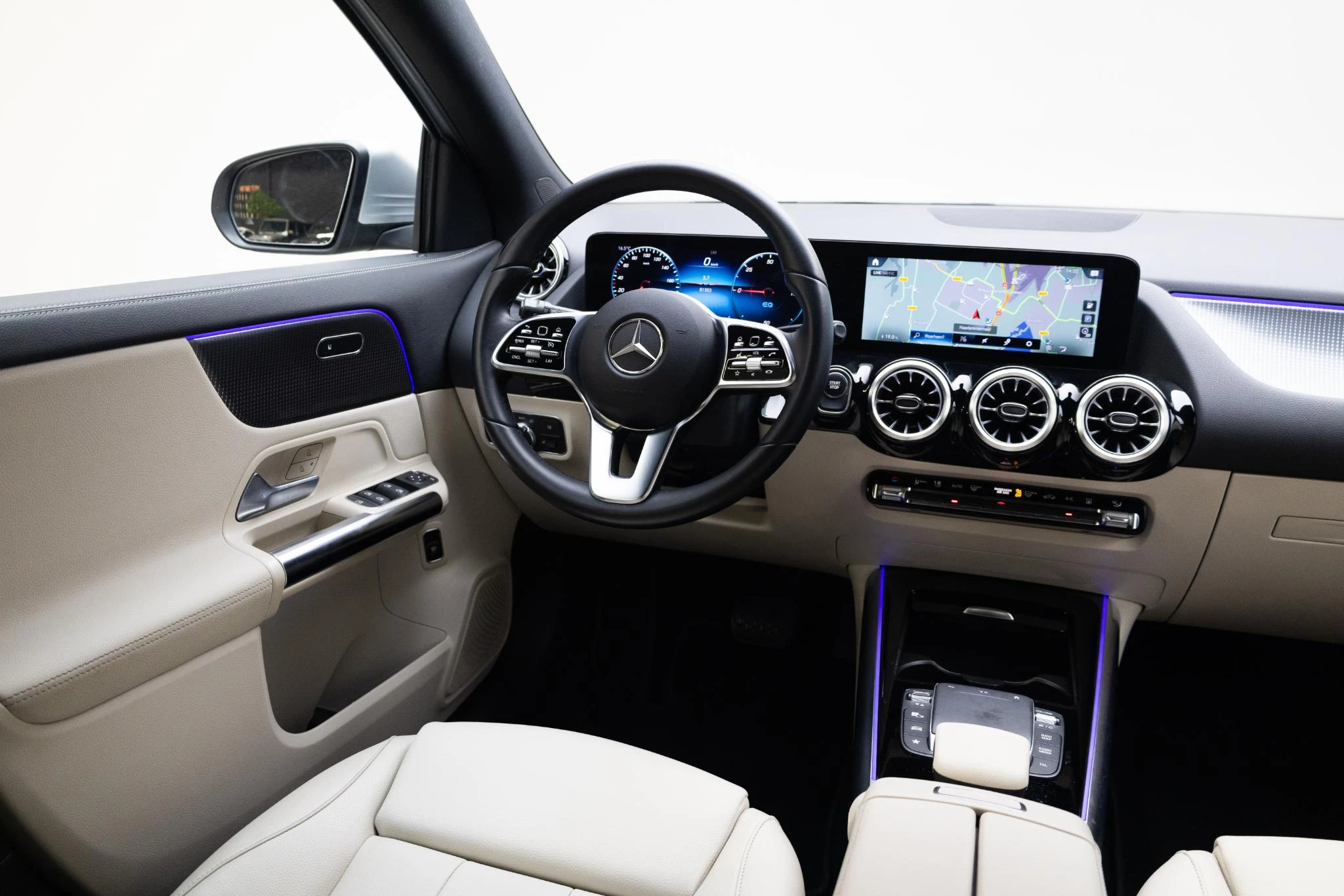 Hoofdafbeelding Mercedes-Benz EQA