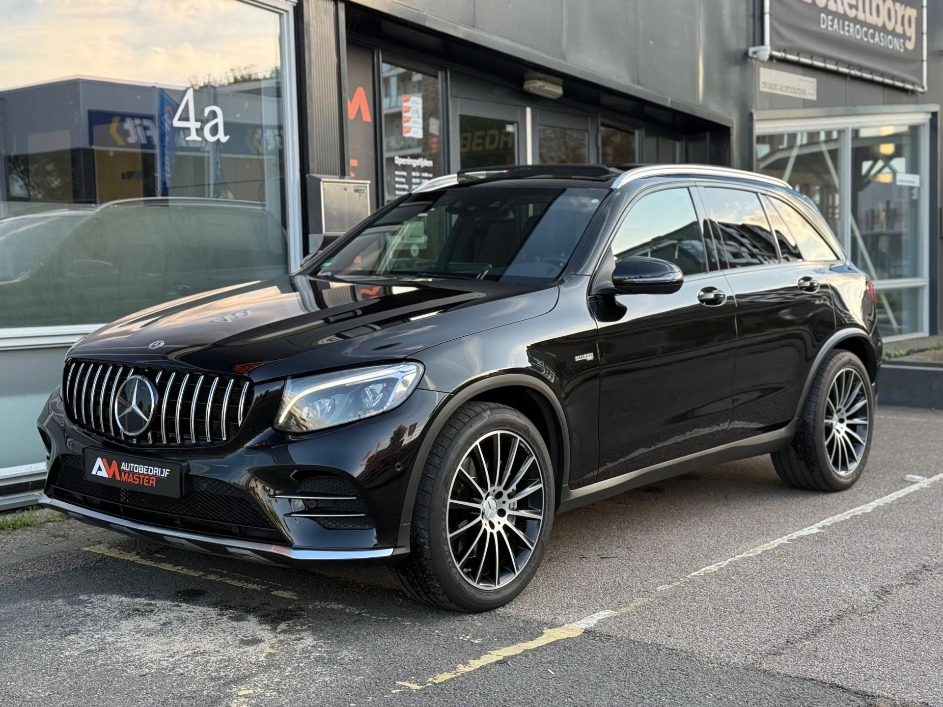 Hoofdafbeelding Mercedes-Benz GLC