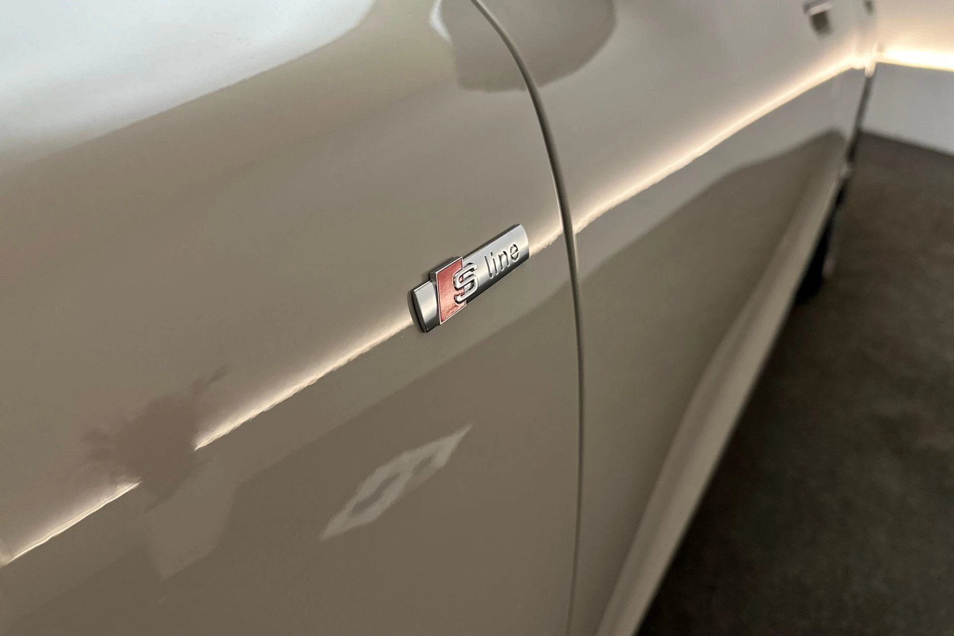 Hoofdafbeelding Audi A6 Avant e-tron