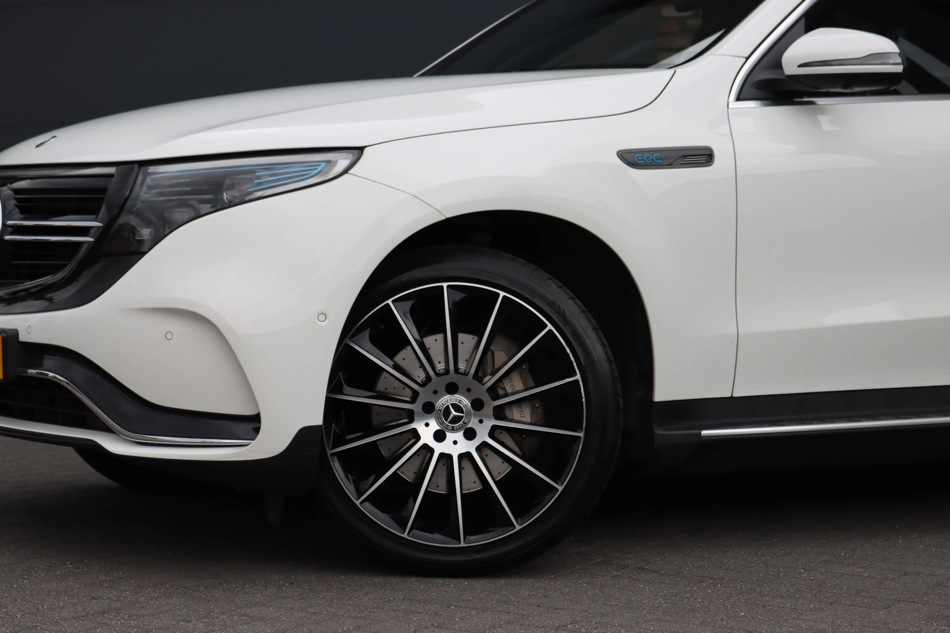 Hoofdafbeelding Mercedes-Benz EQC