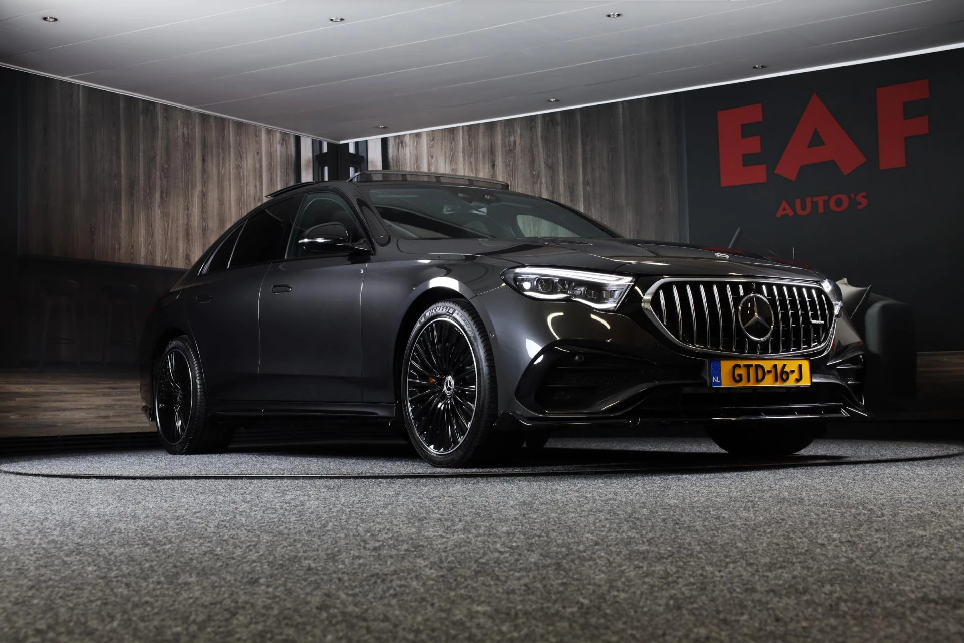 Hoofdafbeelding Mercedes-Benz E-Klasse