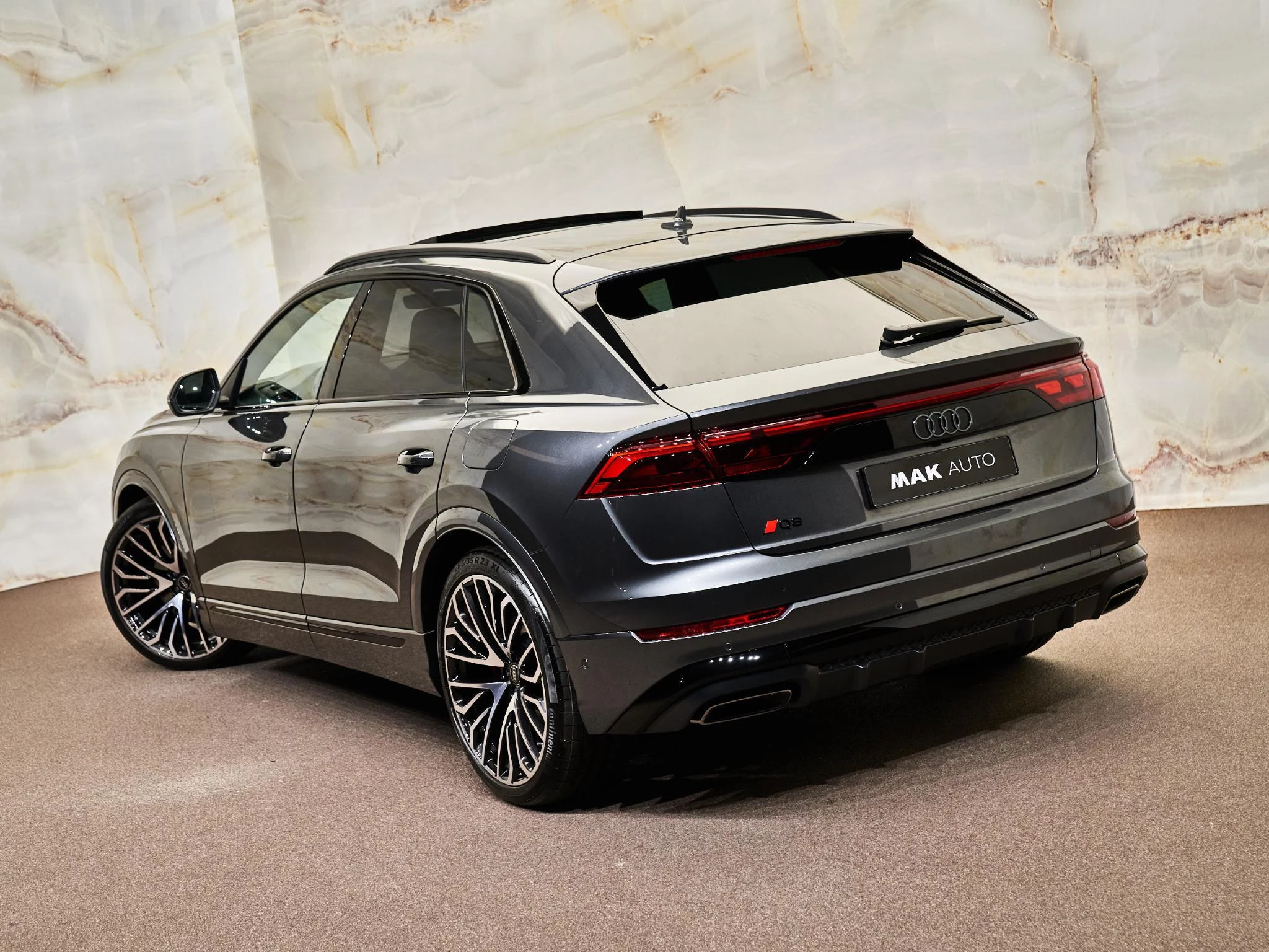 Hoofdafbeelding Audi Q8