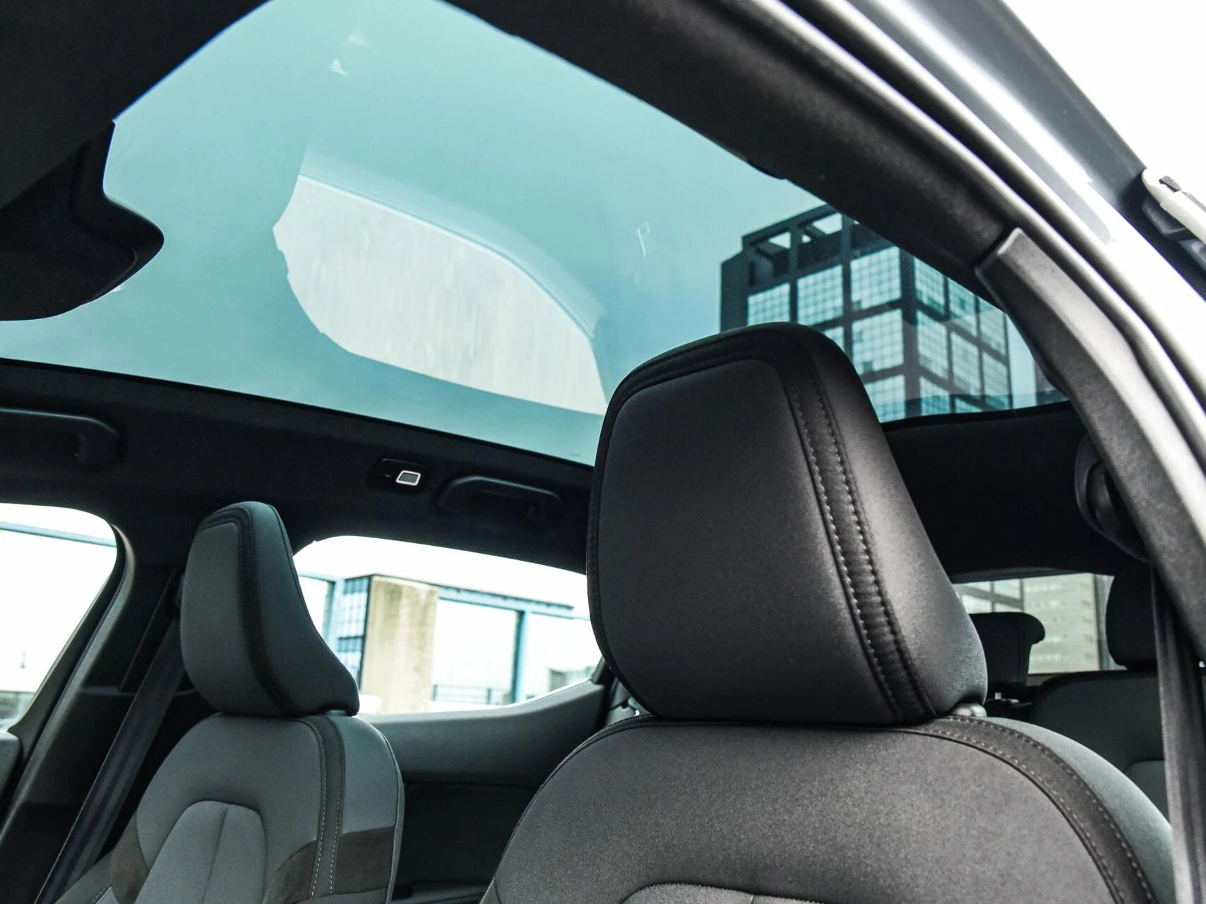 Hoofdafbeelding Polestar 2