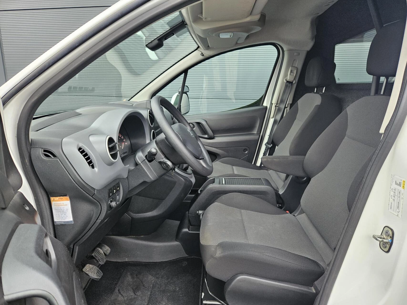 Hoofdafbeelding Peugeot Partner