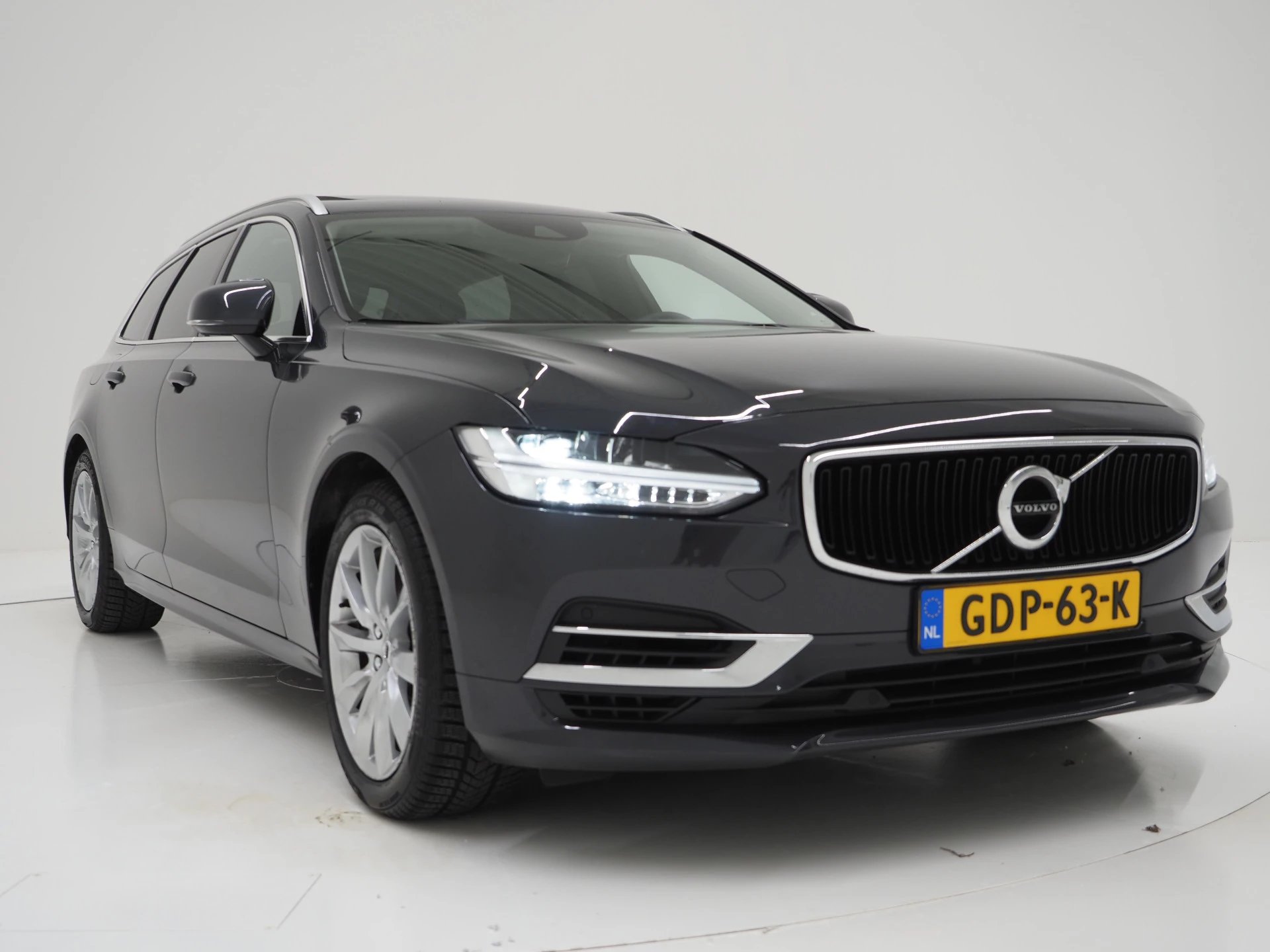 Hoofdafbeelding Volvo V90