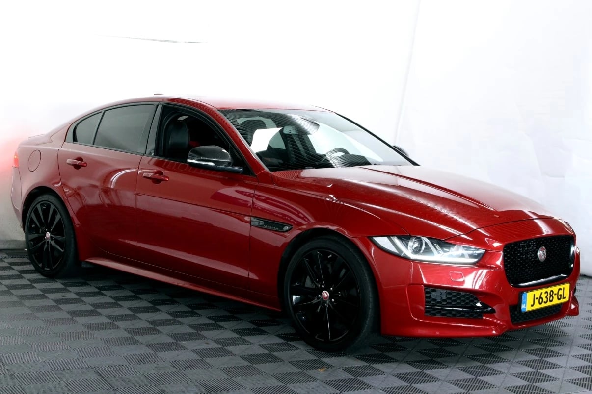 Hoofdafbeelding Jaguar XE