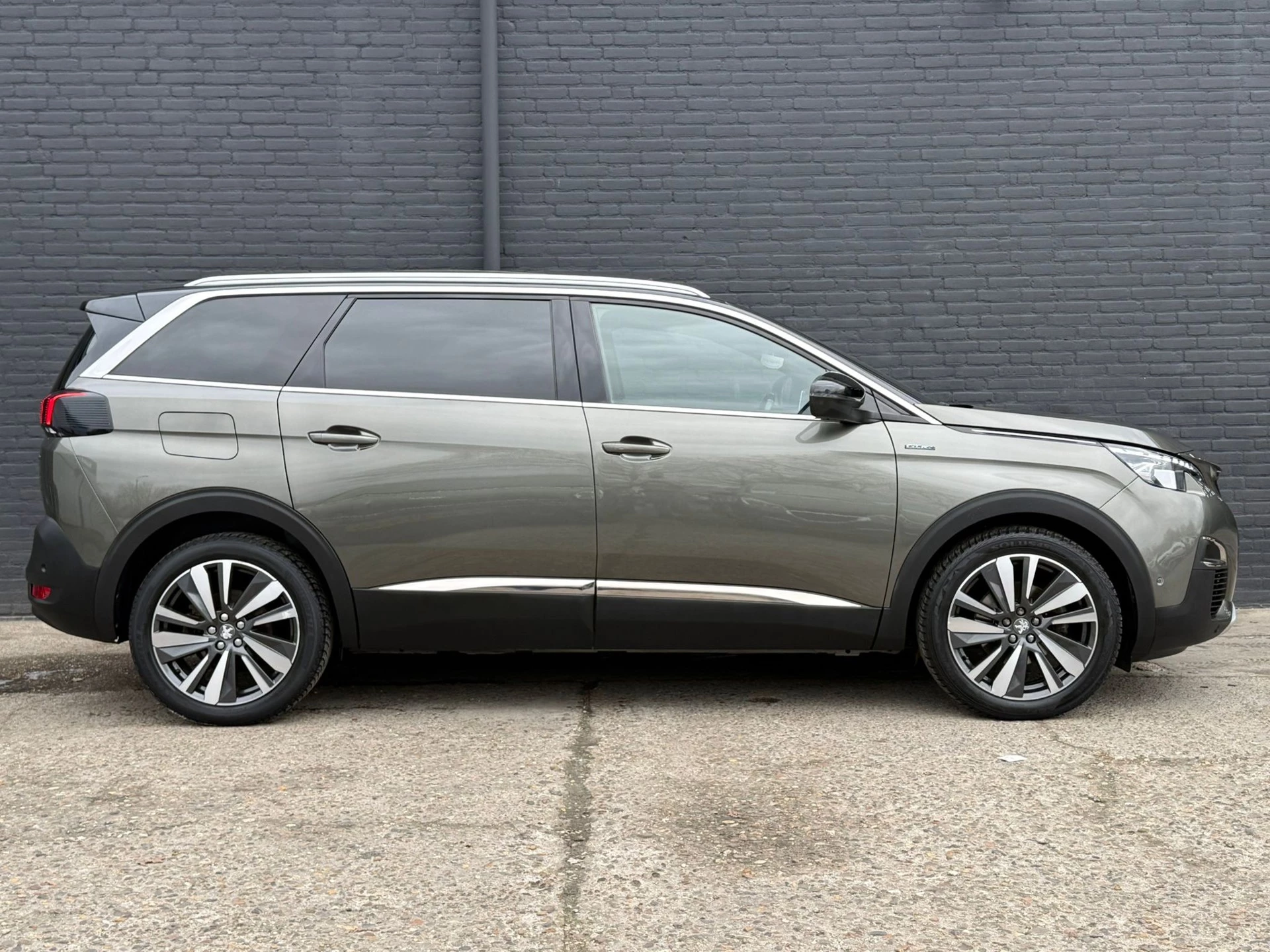 Hoofdafbeelding Peugeot 5008