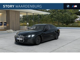 BMW i4 eDrive35 M Sport / Trekhaak / Achteruitrijcamera / Comfort Access / Stuurverwarming / Stoelverwarming / Widescreen Display