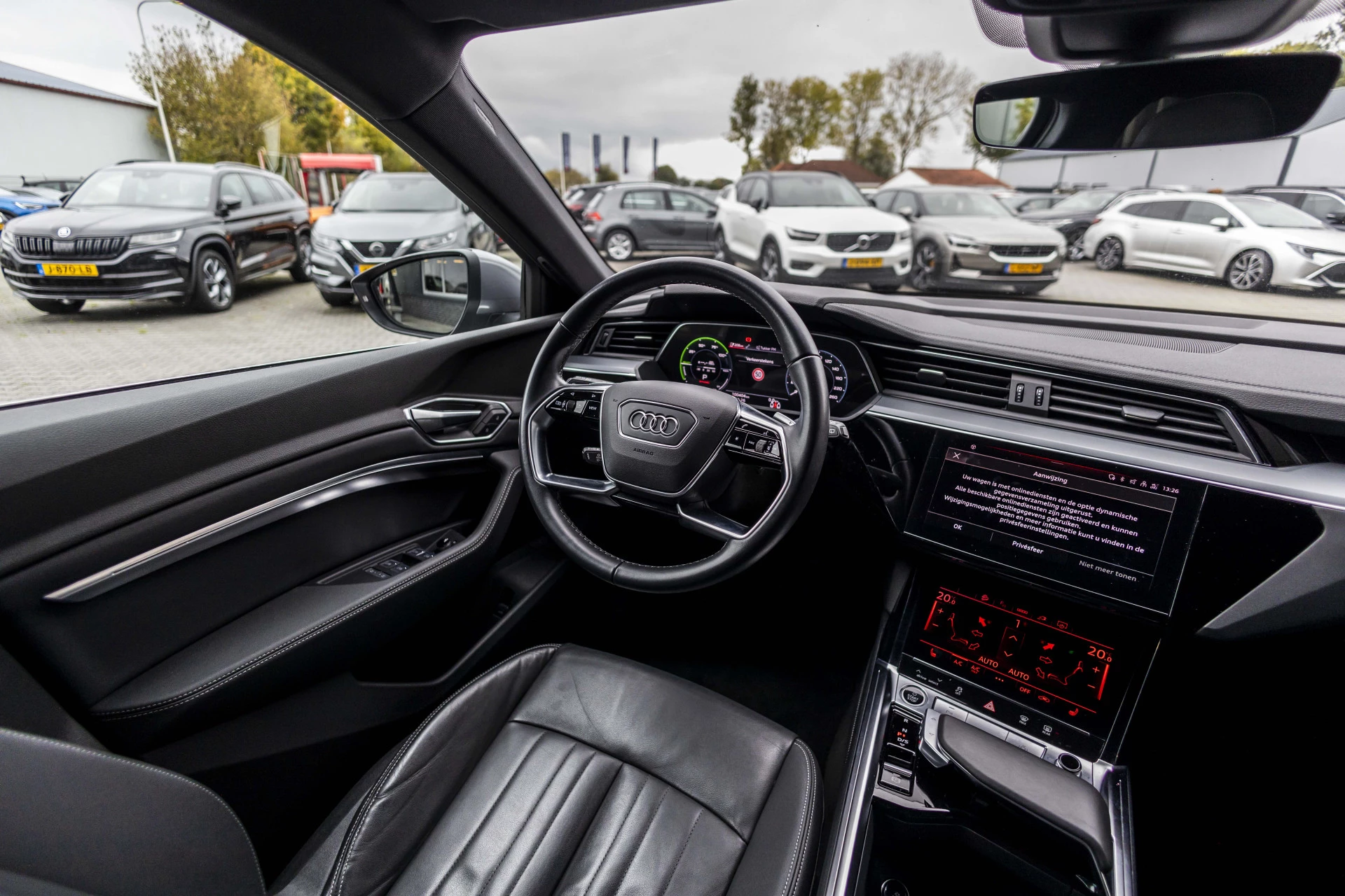 Hoofdafbeelding Audi e-tron