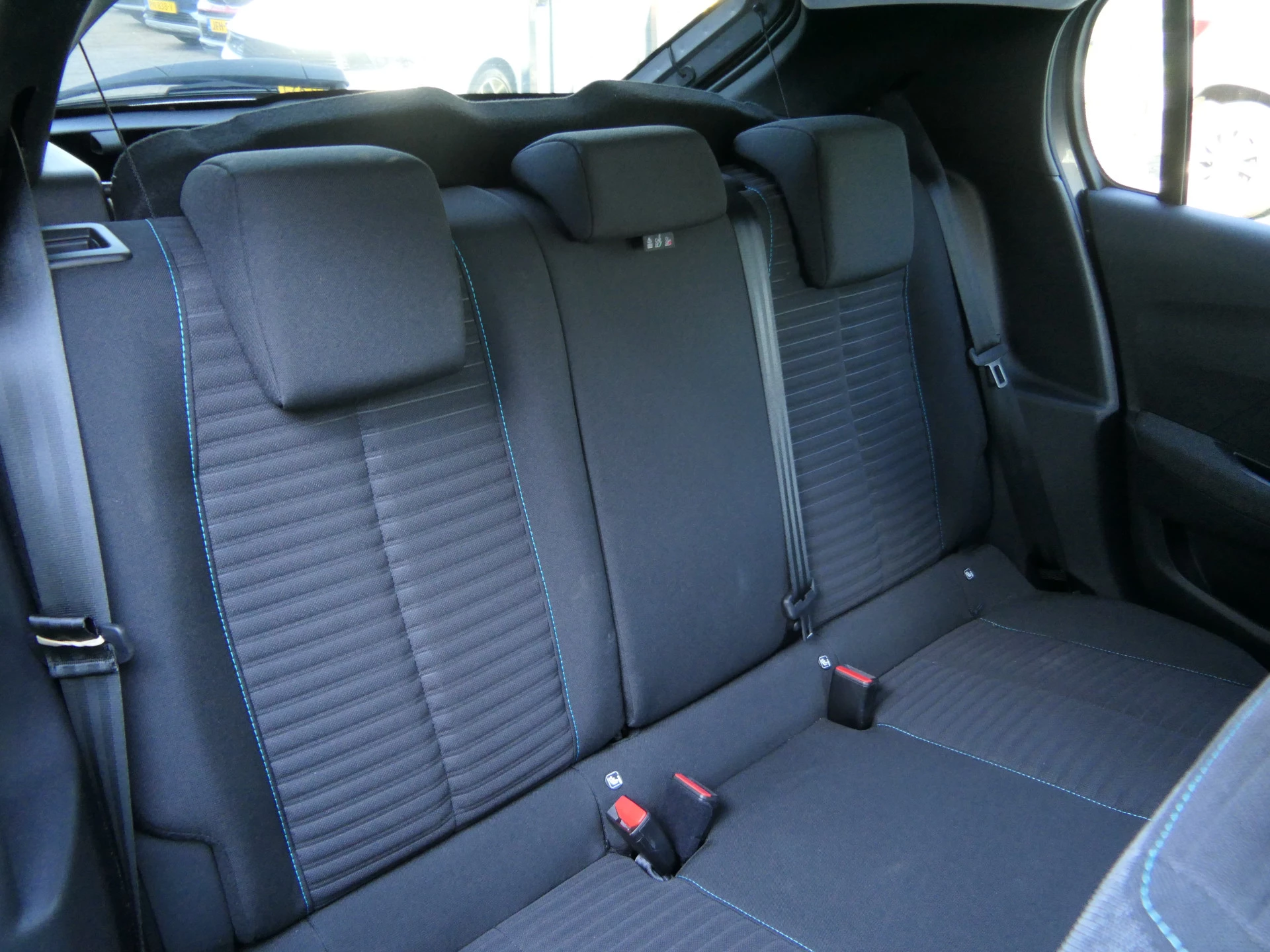 Hoofdafbeelding Peugeot e-208