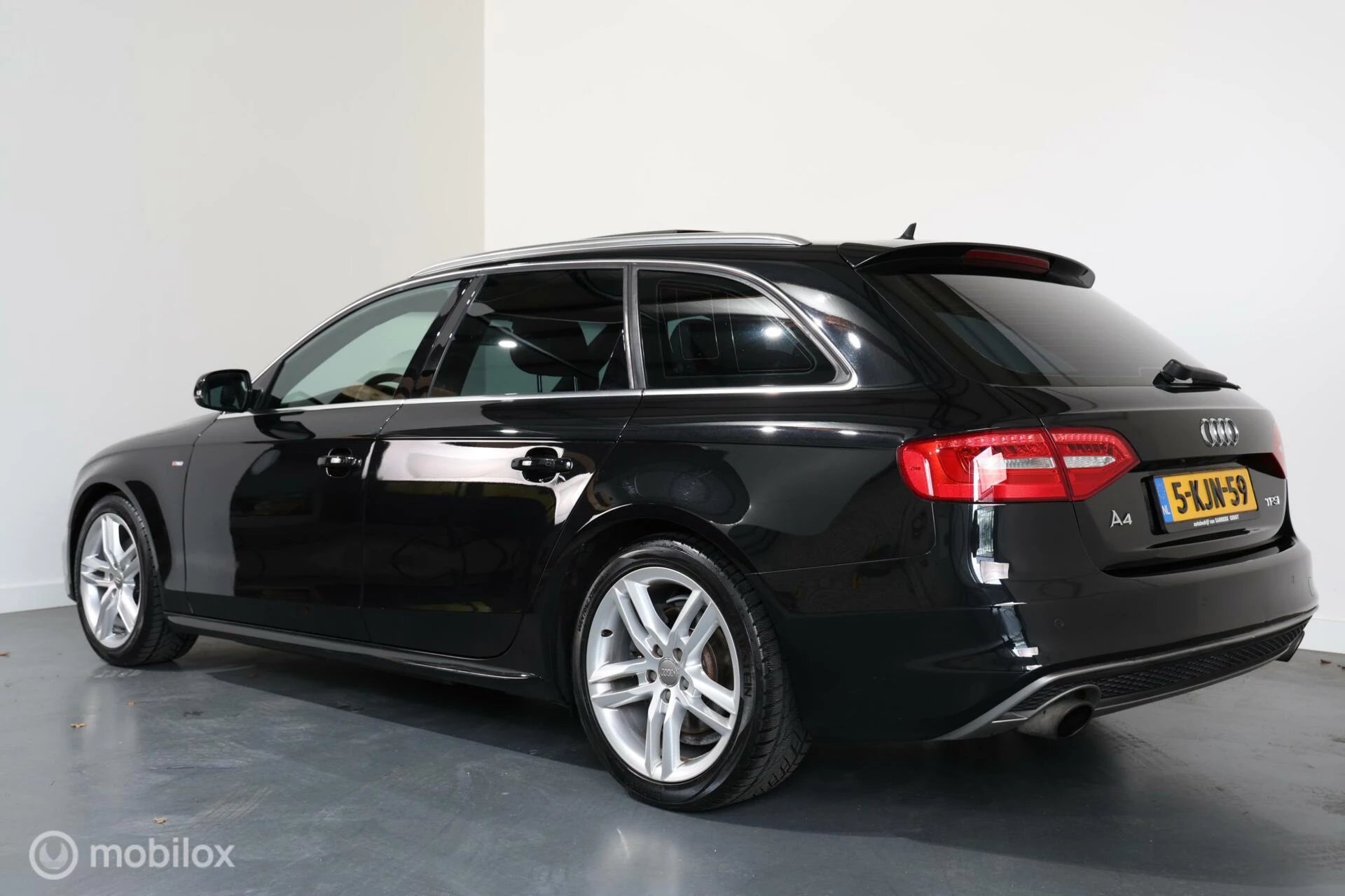 Hoofdafbeelding Audi A4