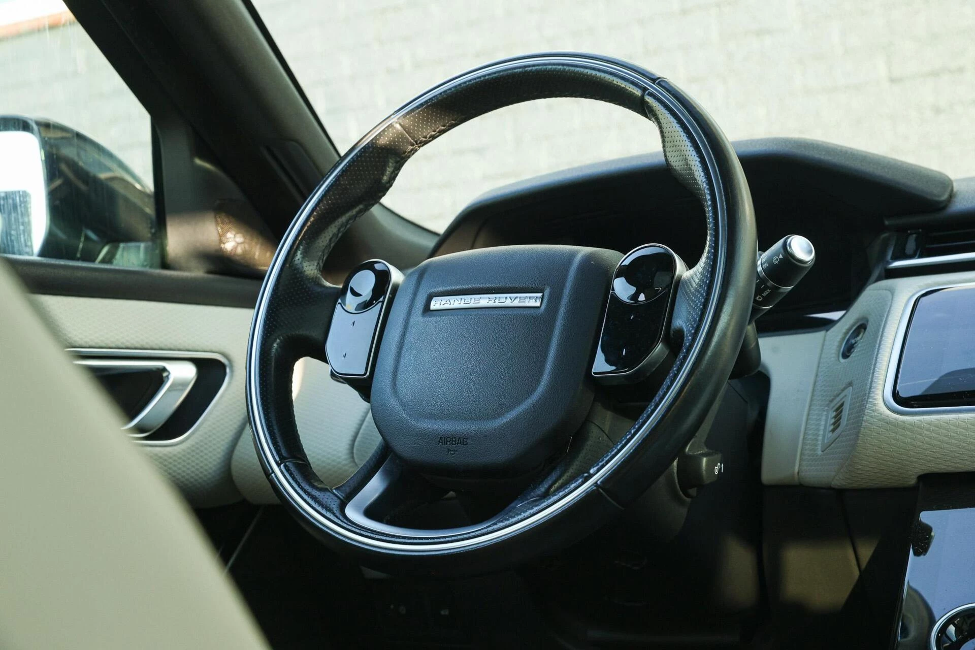 Hoofdafbeelding Land Rover Range Rover Velar