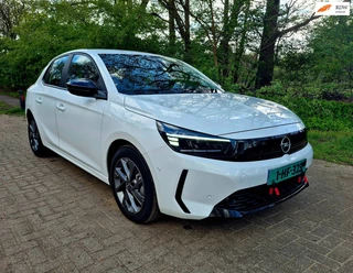 Opel Corsa 1.2 Turbo edition . Camera . Apple carplay