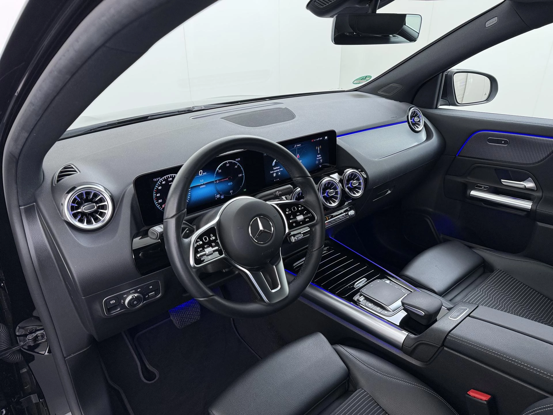 Hoofdafbeelding Mercedes-Benz EQA