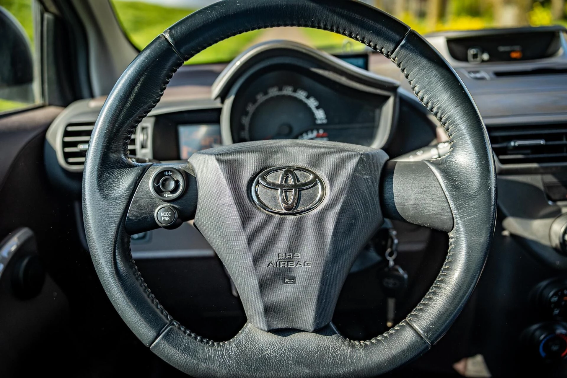 Hoofdafbeelding Toyota iQ