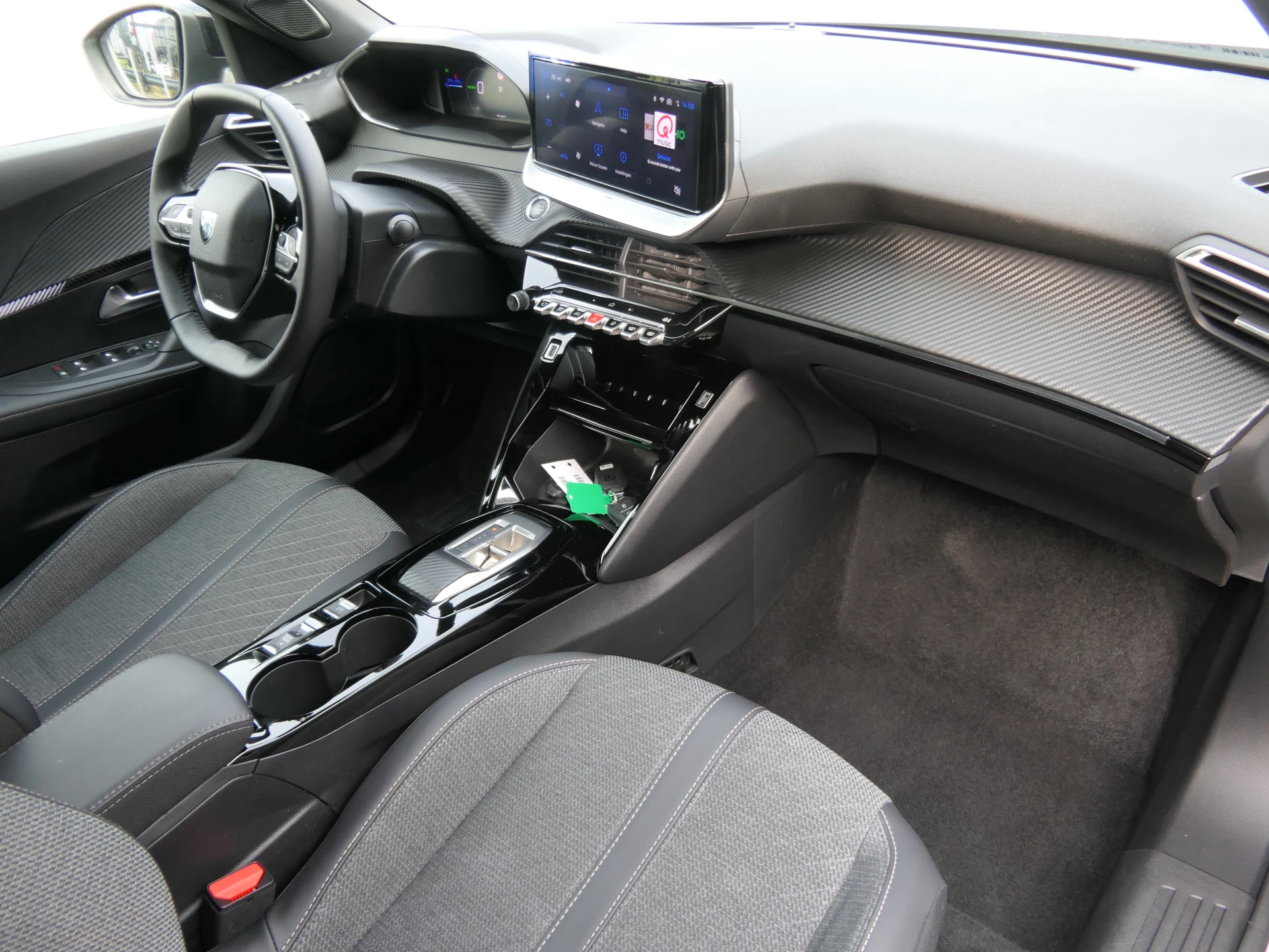 Hoofdafbeelding Peugeot e-2008