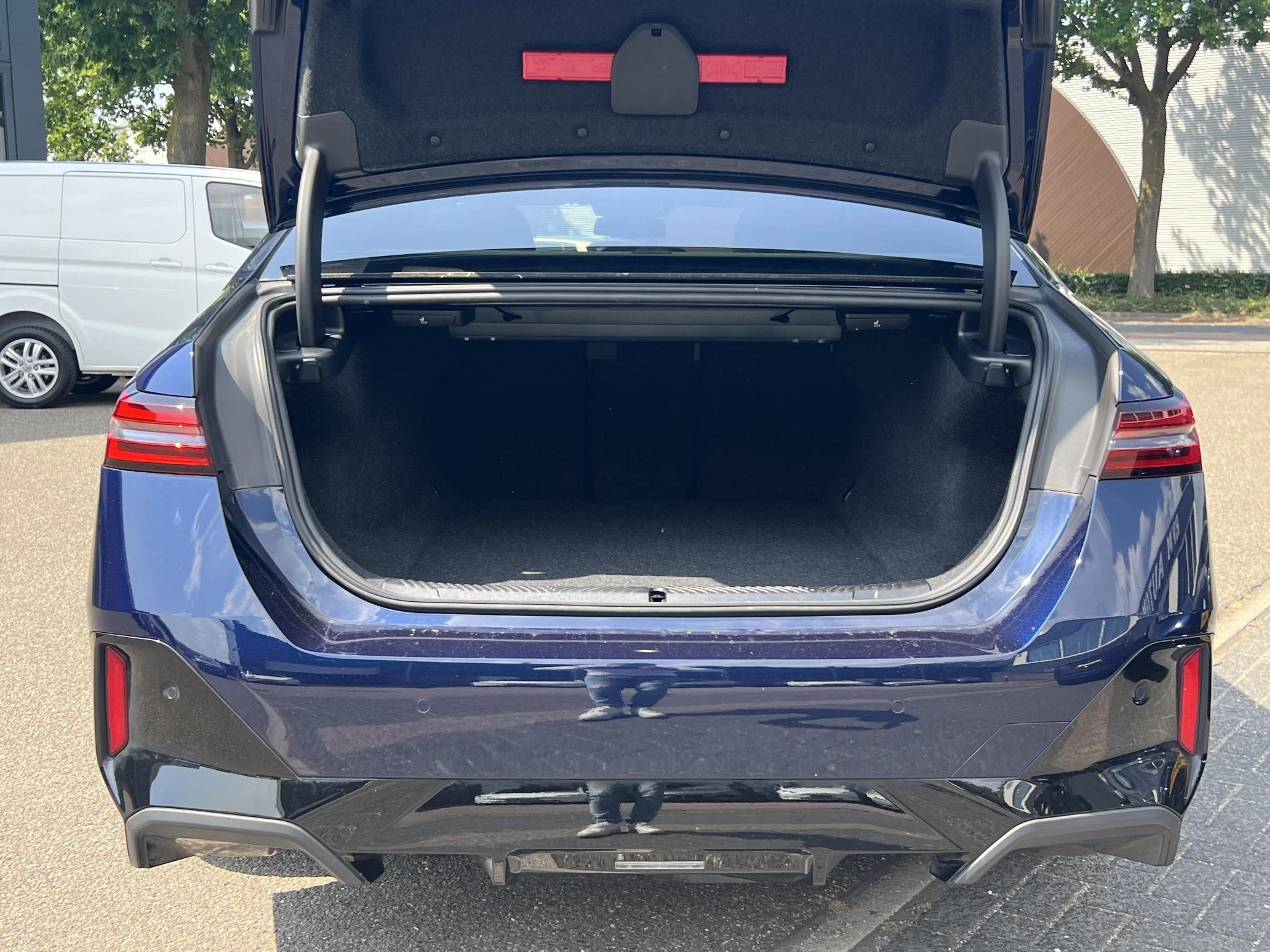 Hoofdafbeelding BMW i5