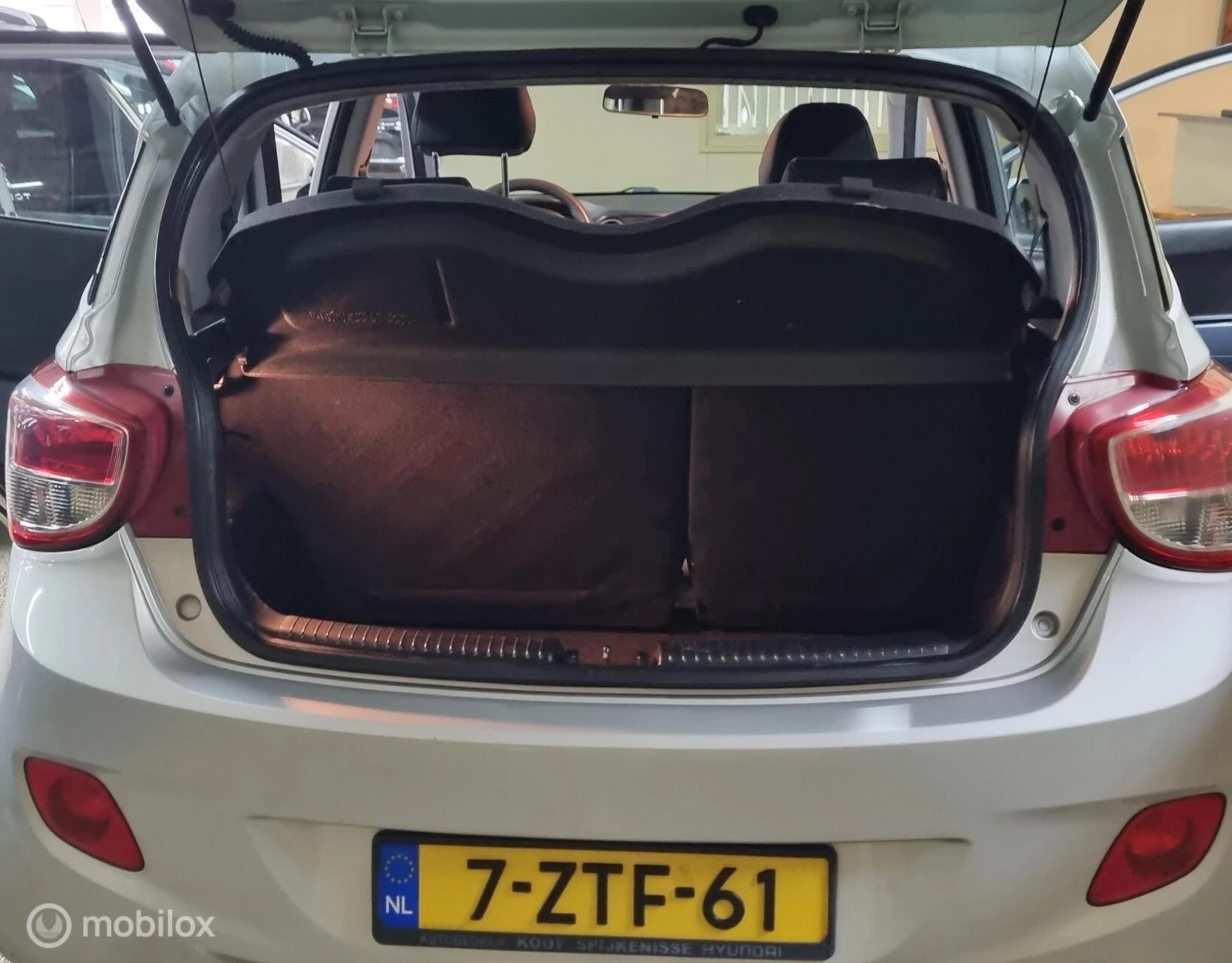 Hoofdafbeelding Hyundai i10