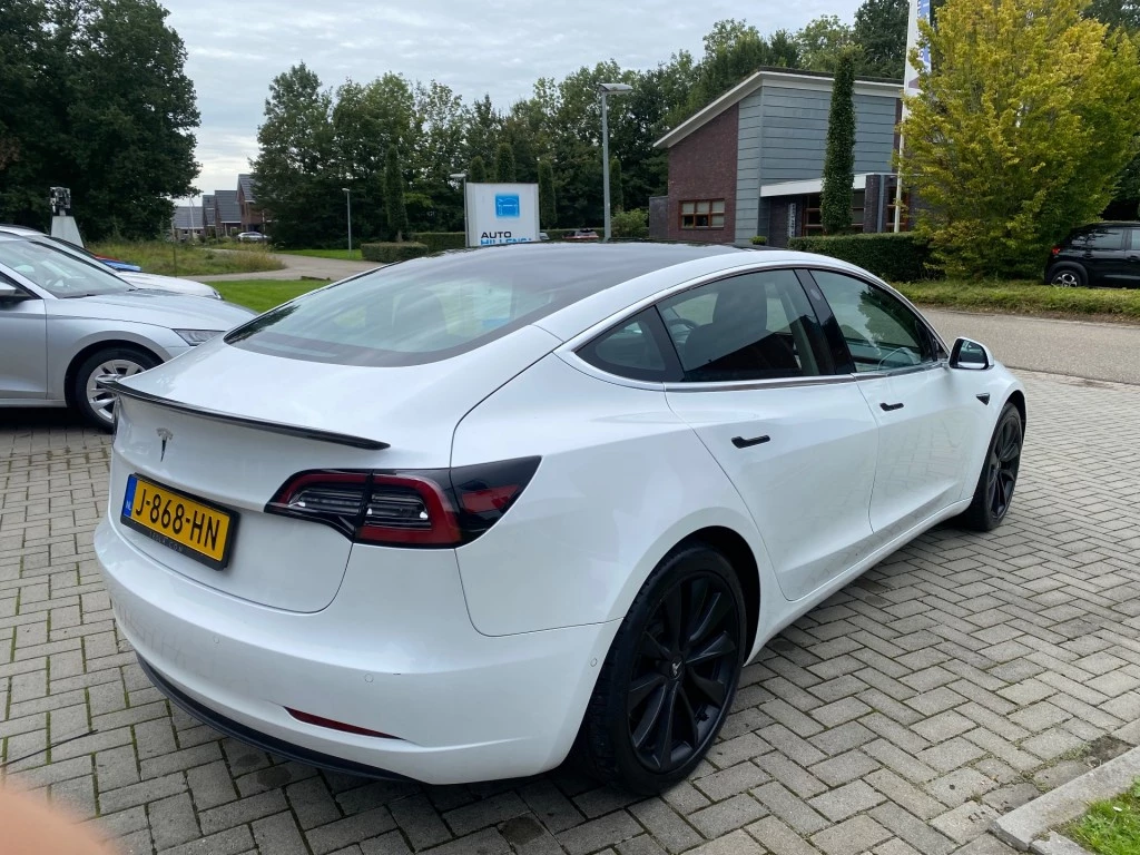 Hoofdafbeelding Tesla Model 3