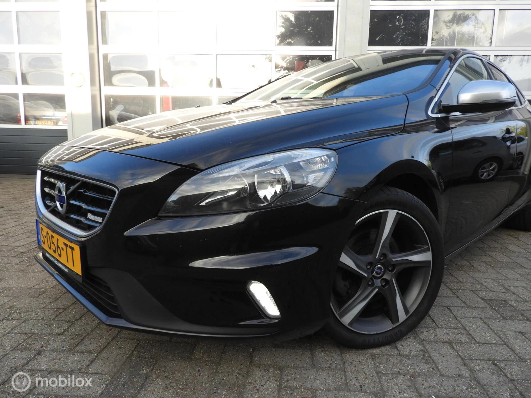 Hoofdafbeelding Volvo V40