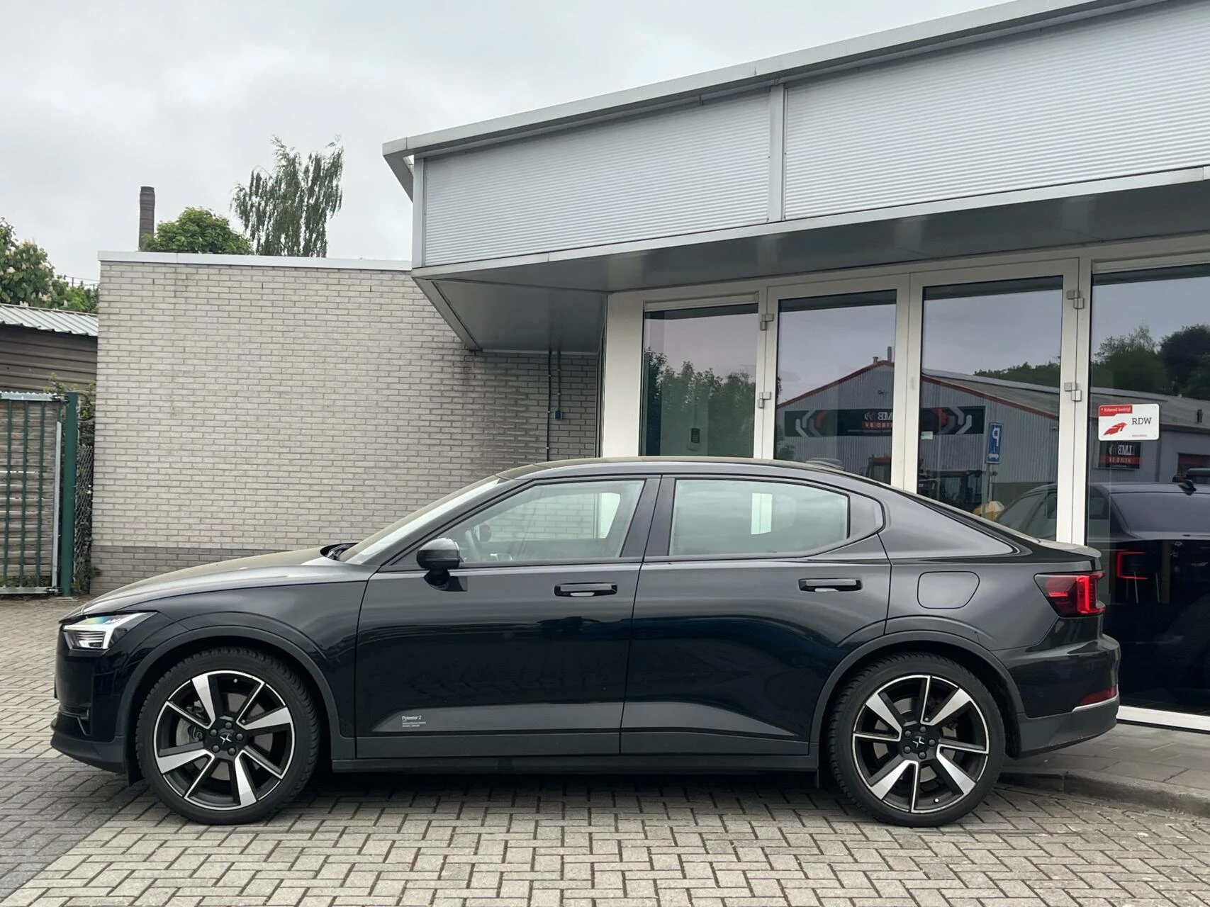 Hoofdafbeelding Polestar 2