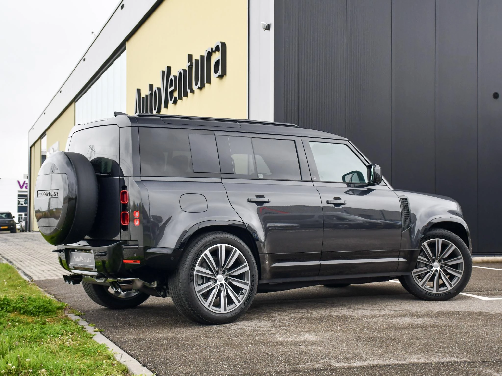 Hoofdafbeelding Land Rover Defender