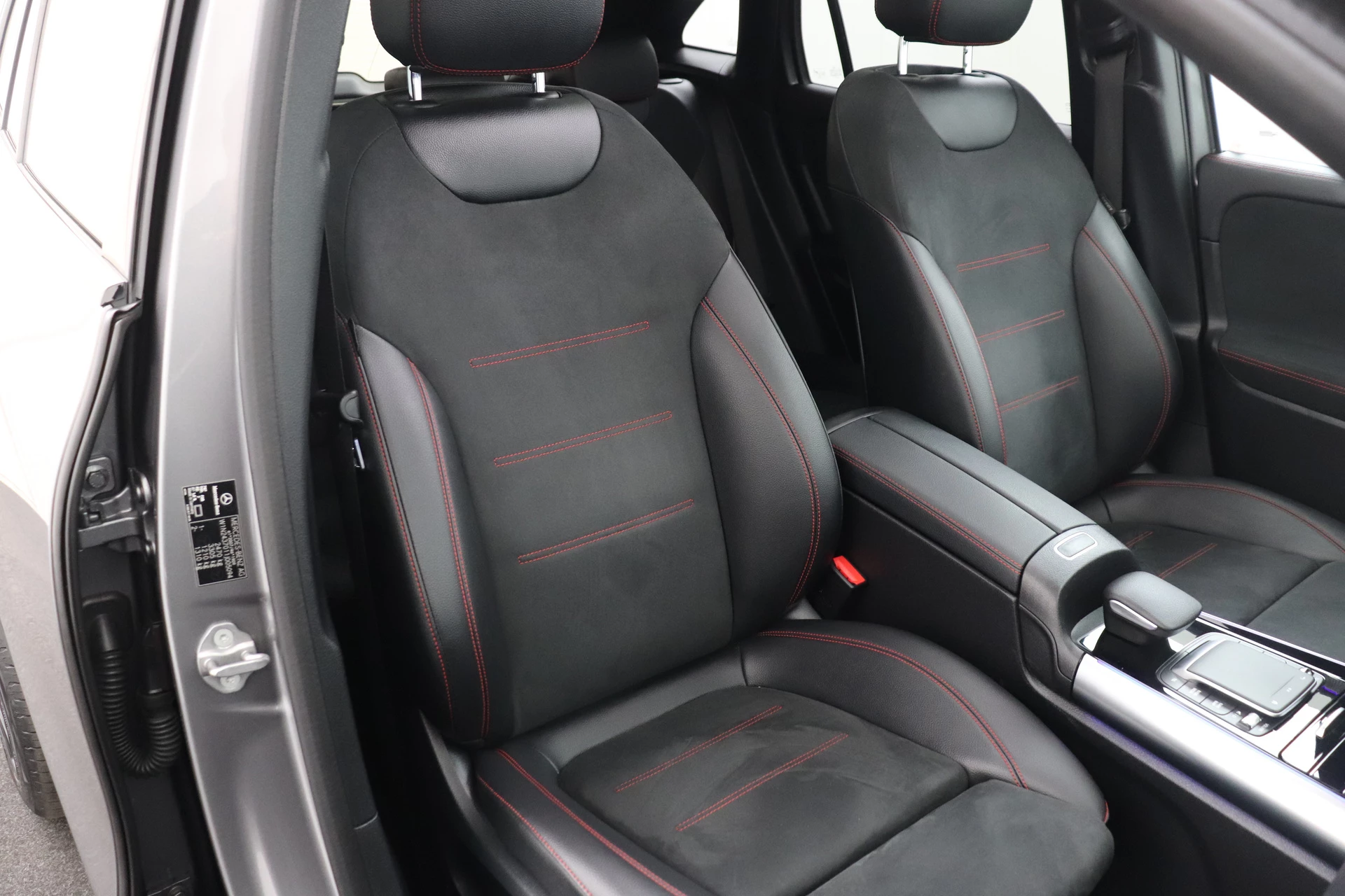 Hoofdafbeelding Mercedes-Benz EQA