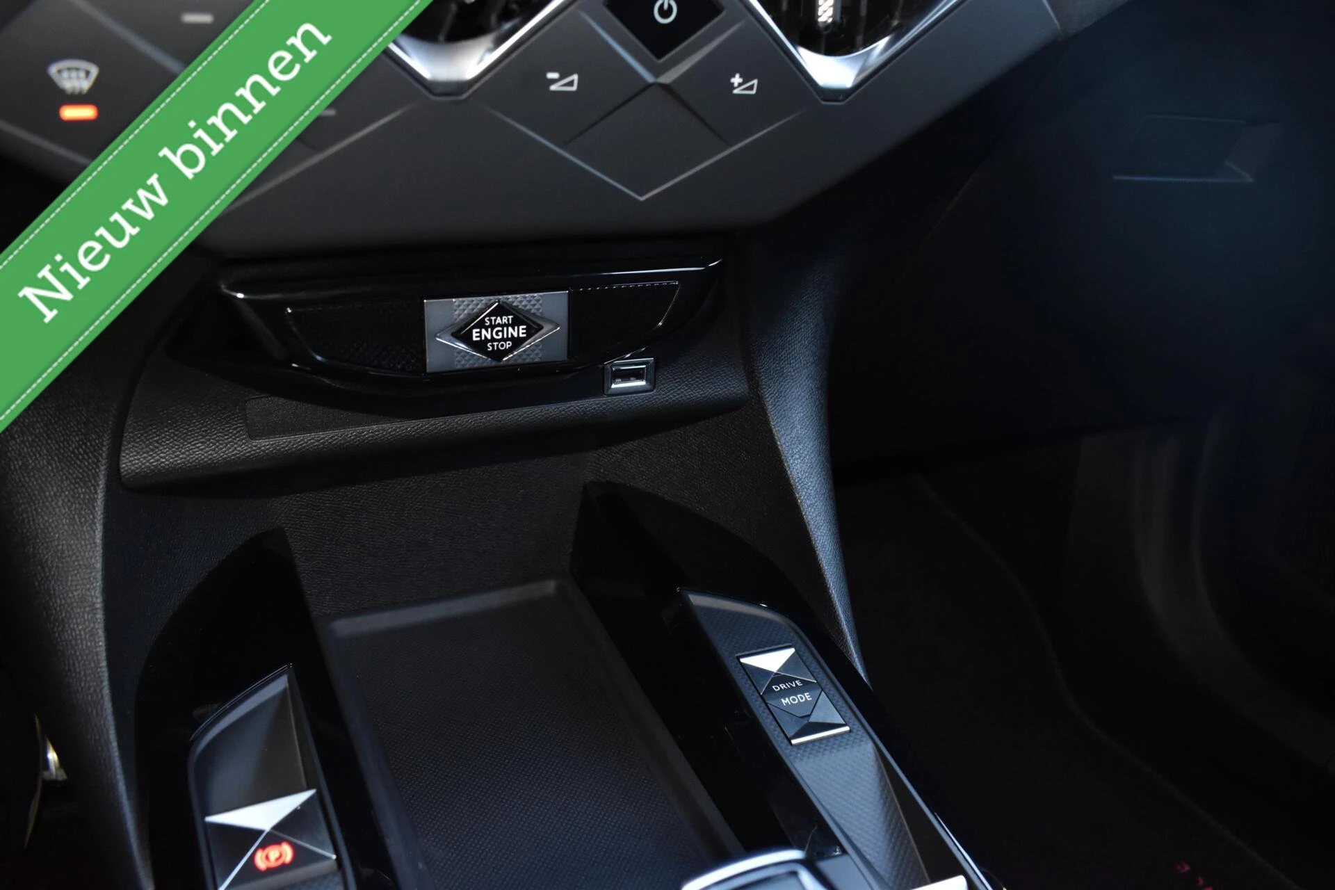 Hoofdafbeelding DS DS 3