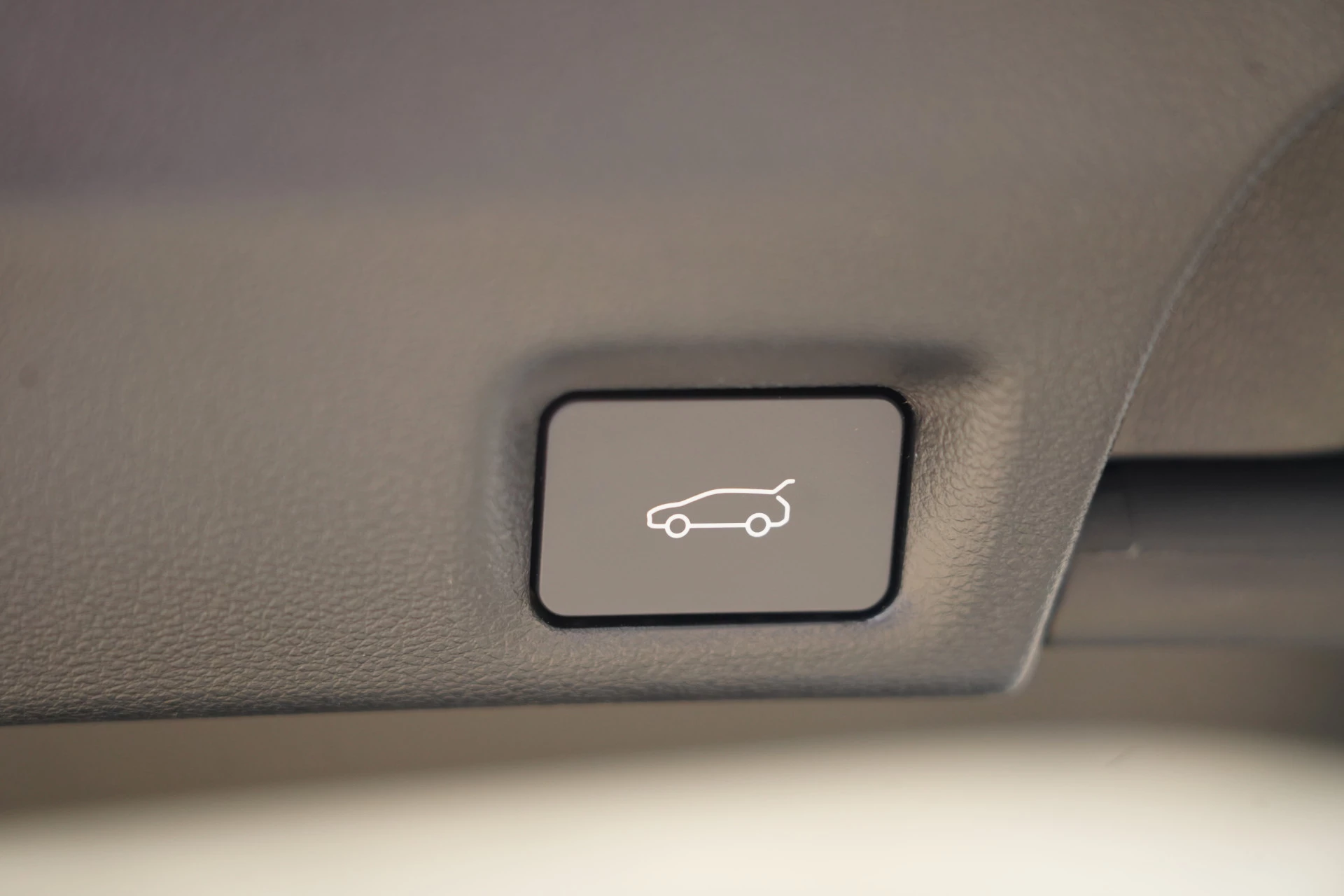 Hoofdafbeelding DFSK Forthing 9