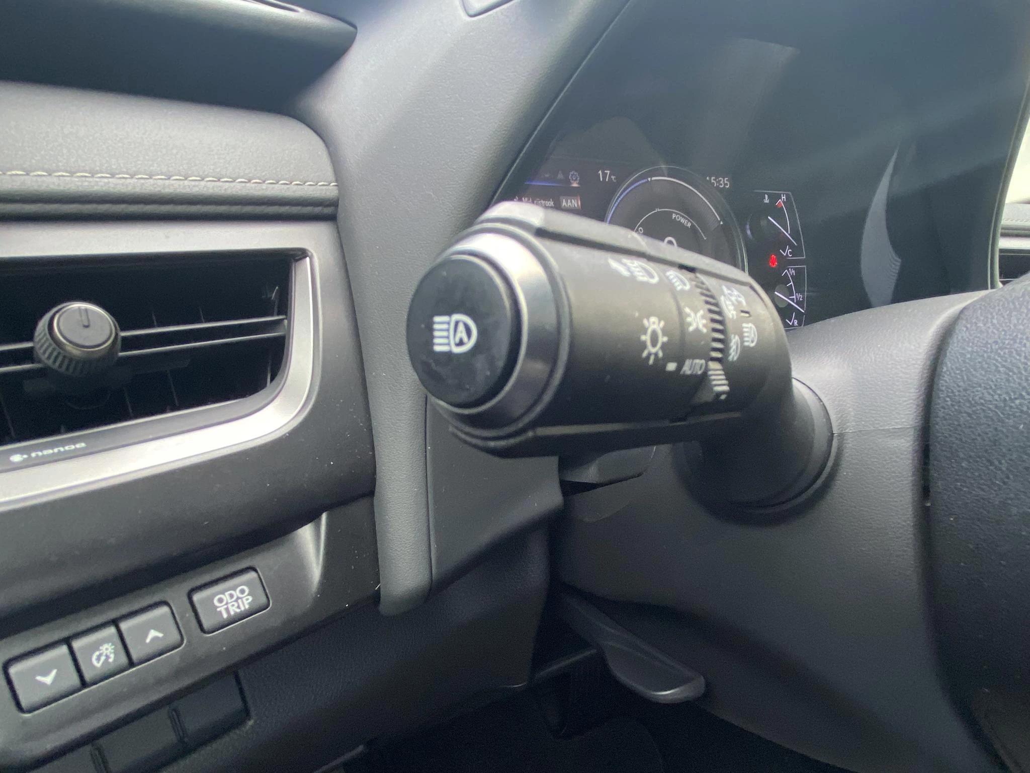 Hoofdafbeelding Lexus UX