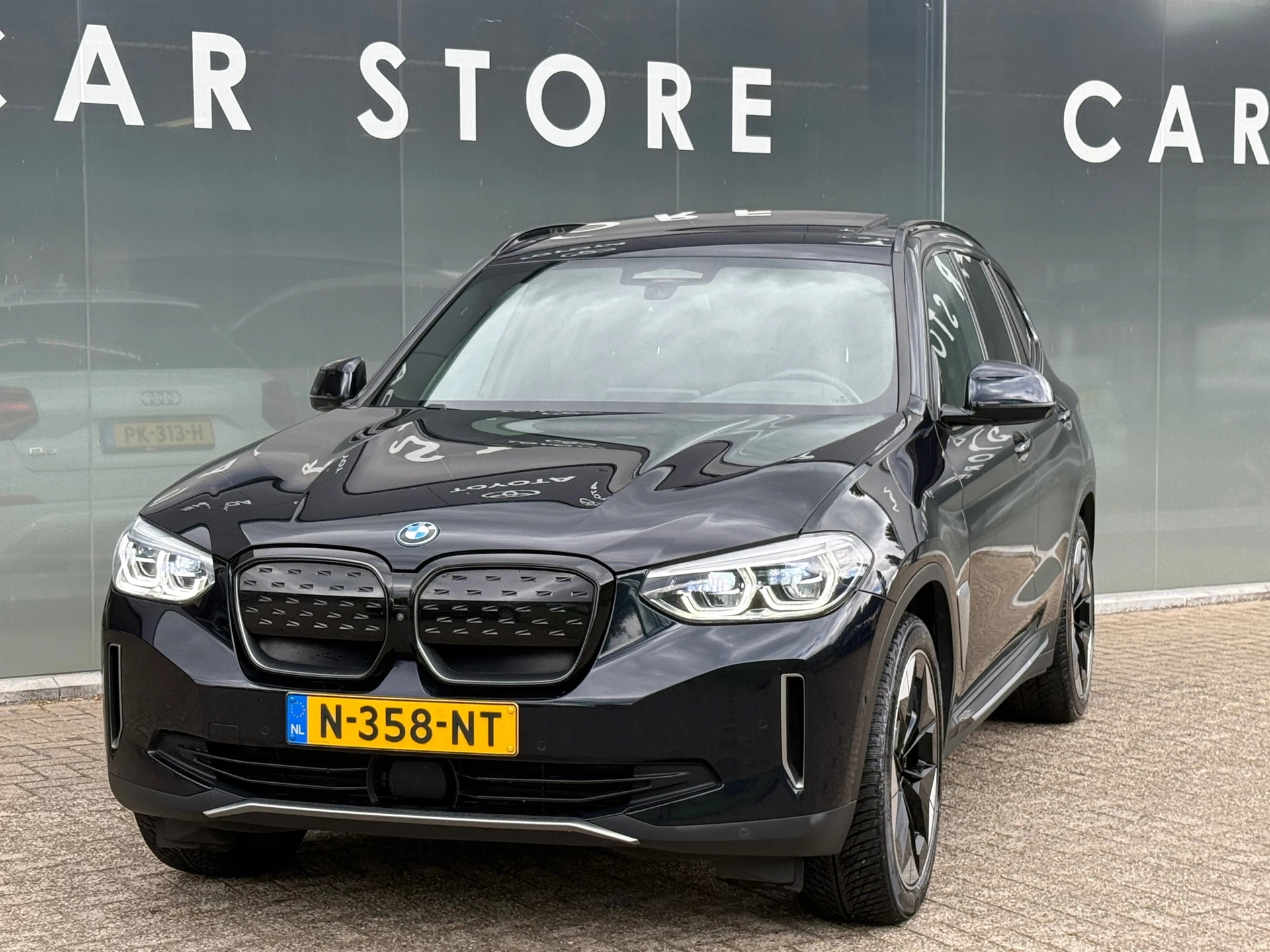 Hoofdafbeelding BMW iX3