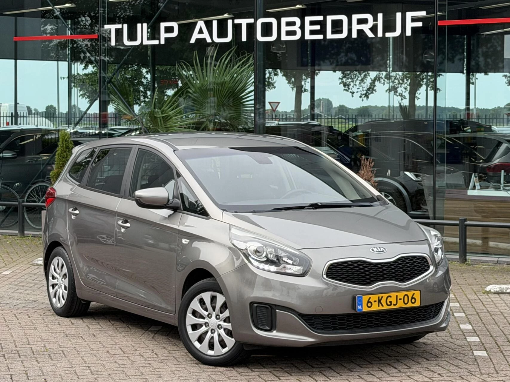 Hoofdafbeelding Kia Carens