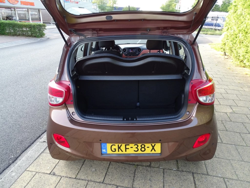 Hoofdafbeelding Hyundai i10