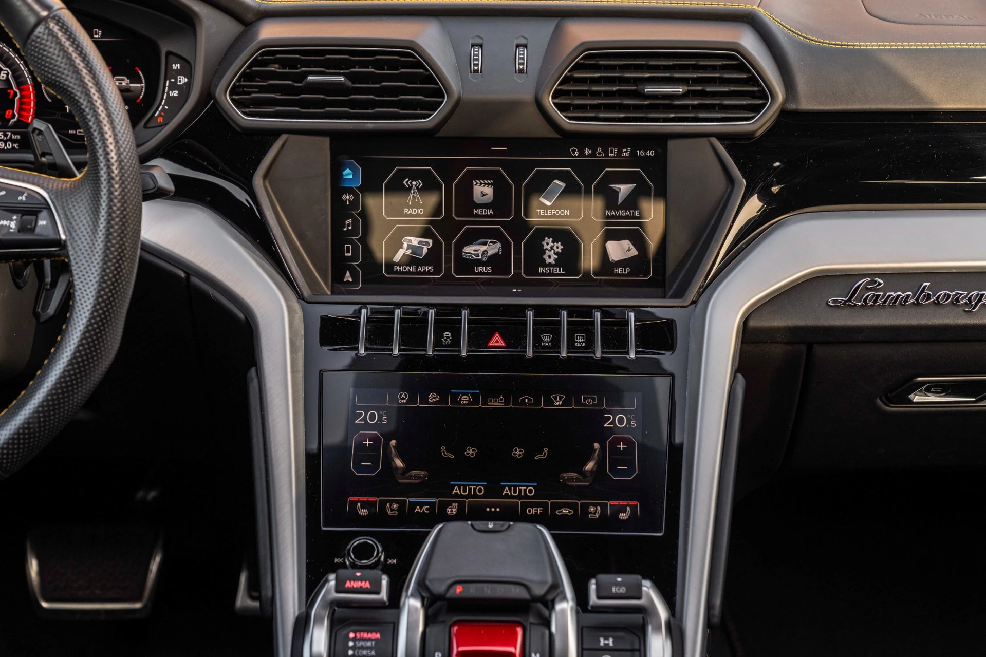 Hoofdafbeelding Lamborghini Urus