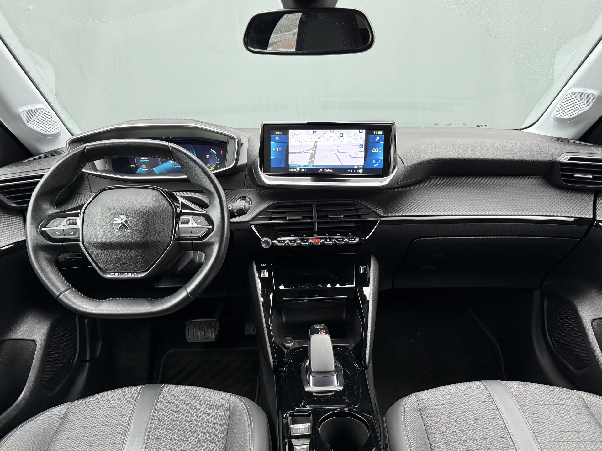 Hoofdafbeelding Peugeot e-208