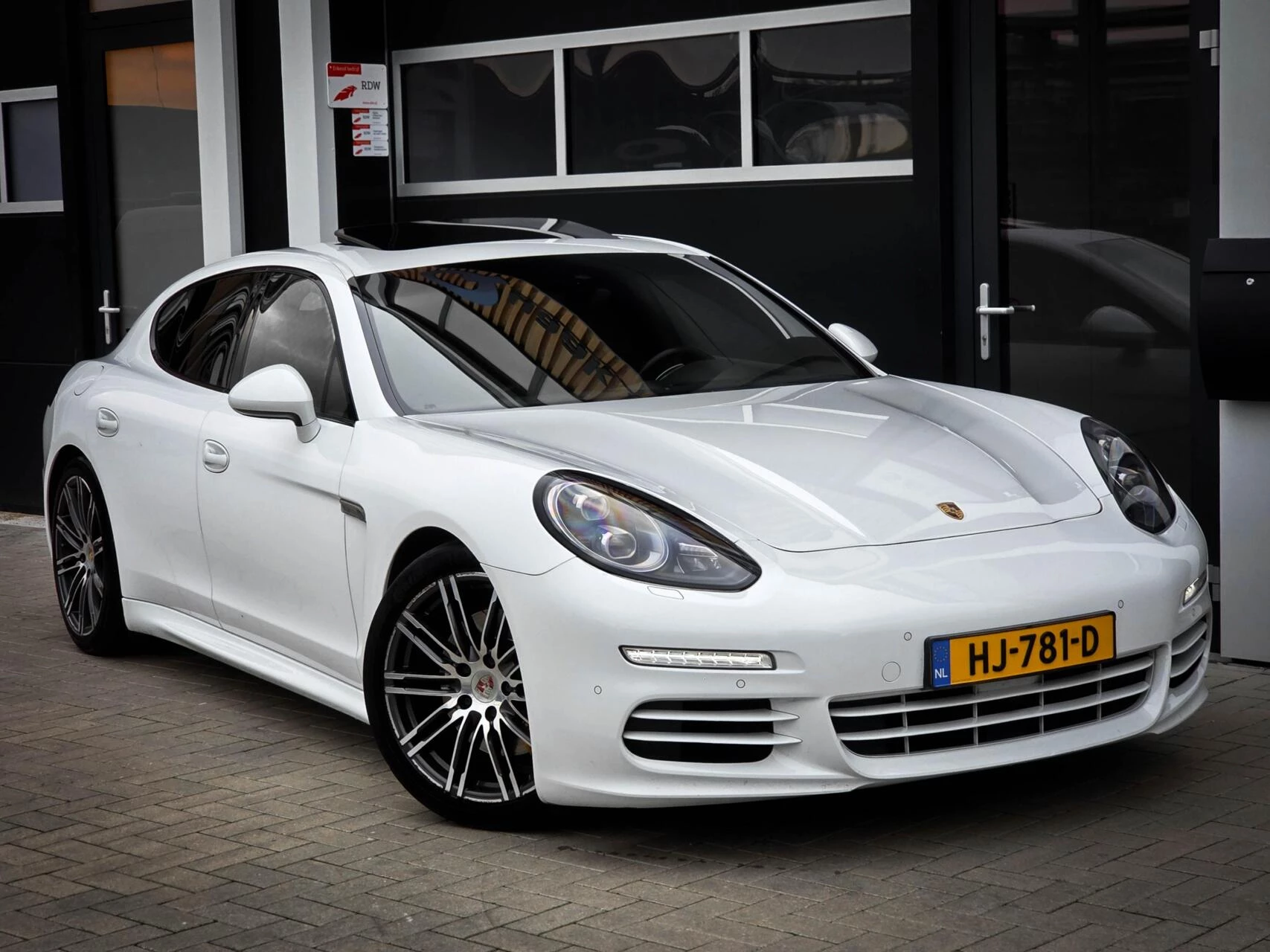 Hoofdafbeelding Porsche Panamera