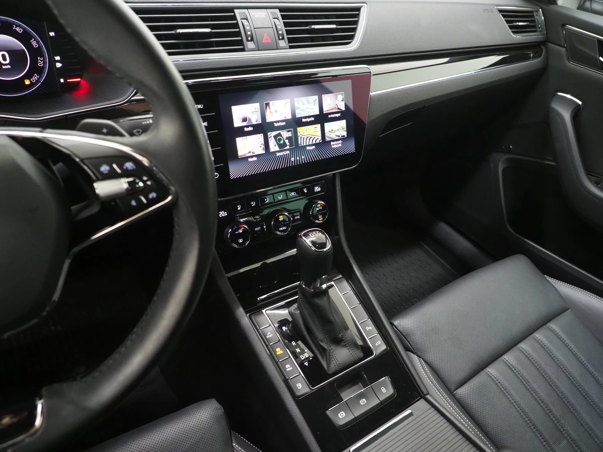 Hoofdafbeelding Škoda Superb