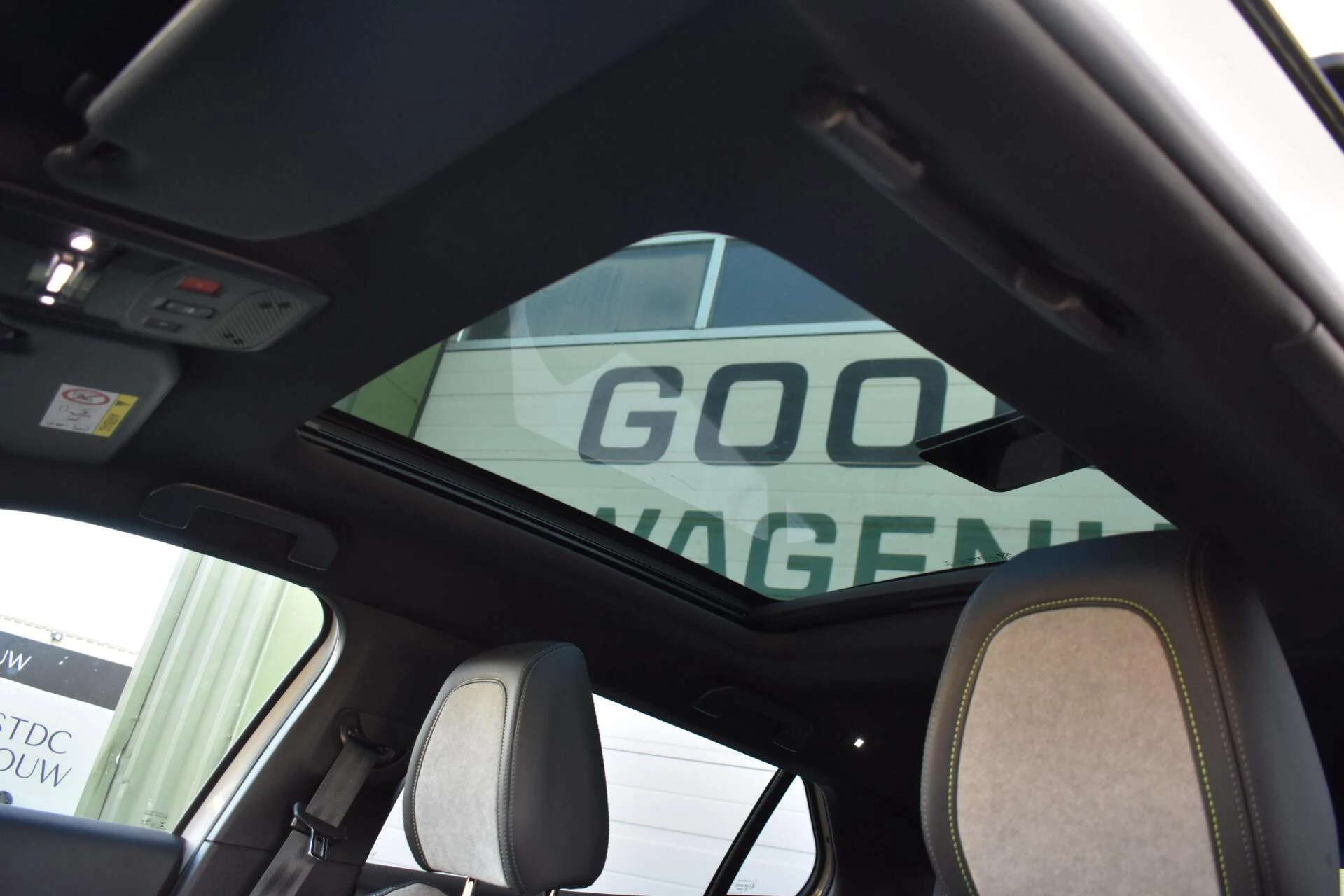 Hoofdafbeelding Peugeot e-2008