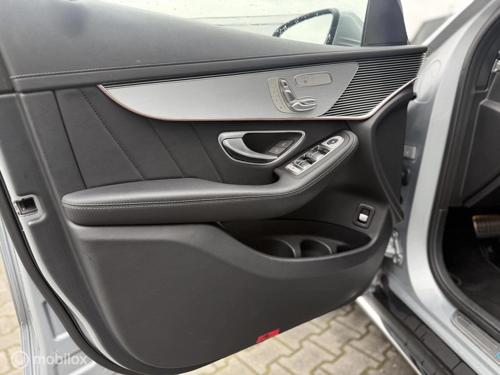 Hoofdafbeelding Mercedes-Benz EQC