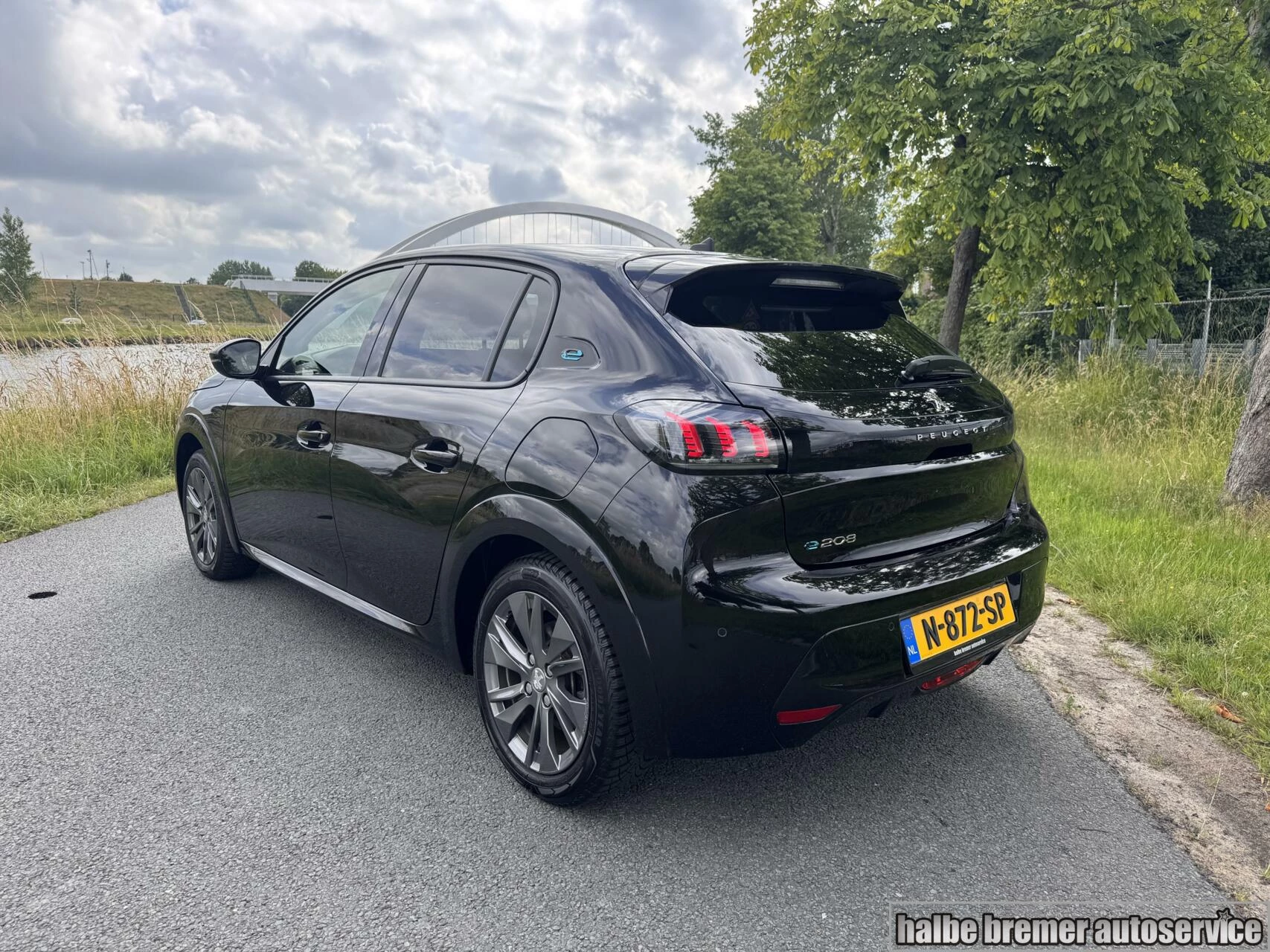Hoofdafbeelding Peugeot e-208