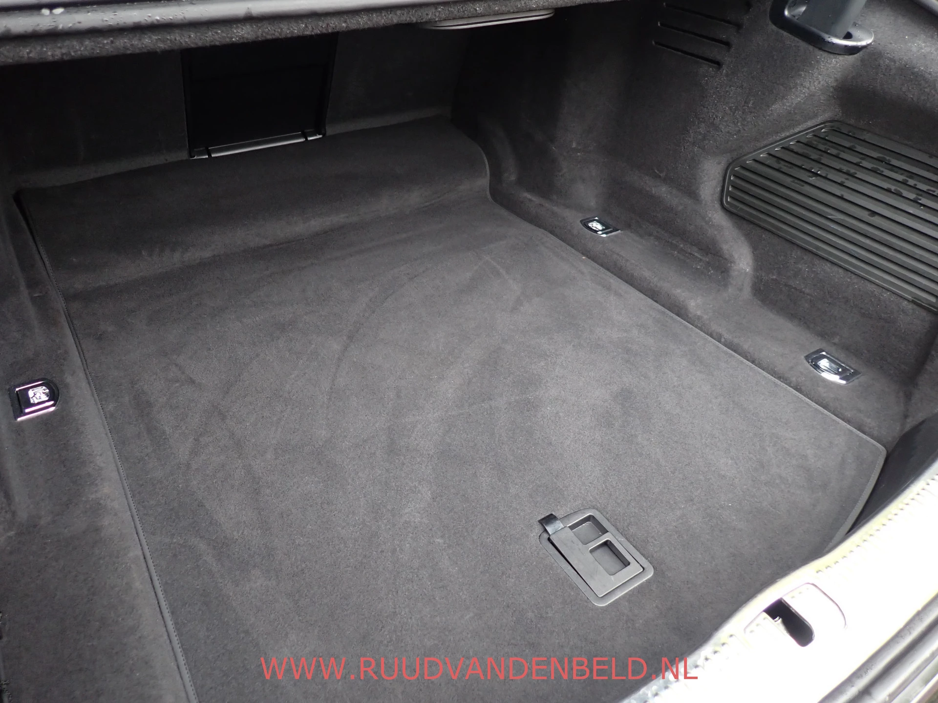 Hoofdafbeelding Audi A8