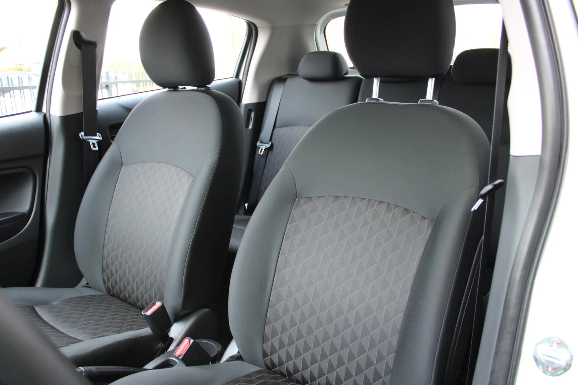 Hoofdafbeelding Mitsubishi Space Star