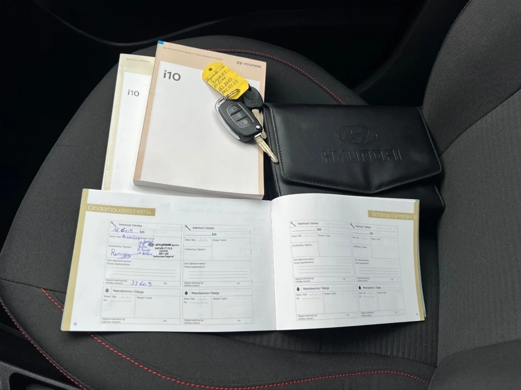 Hoofdafbeelding Hyundai i10