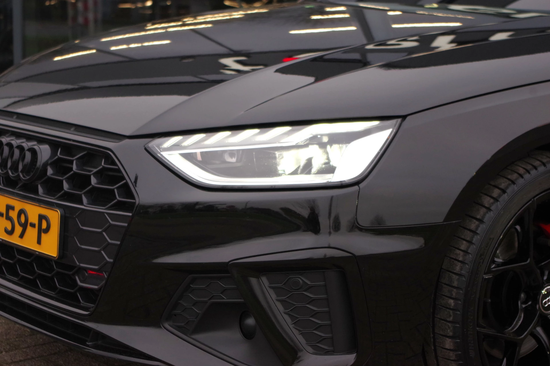 Hoofdafbeelding Audi A4