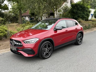 Hoofdafbeelding Mercedes-Benz GLA Mercedes-Benz GLA-klasse 250e AMG 218PK Pano•Trekhaak
