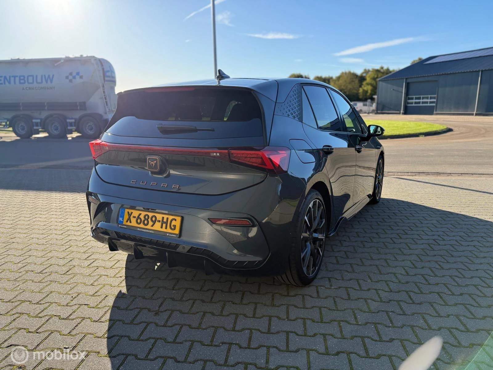 Hoofdafbeelding CUPRA Born