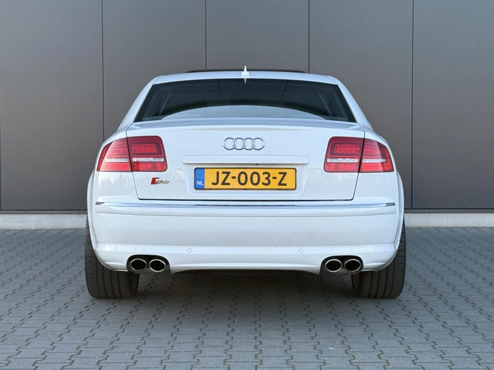 Hoofdafbeelding Audi S8