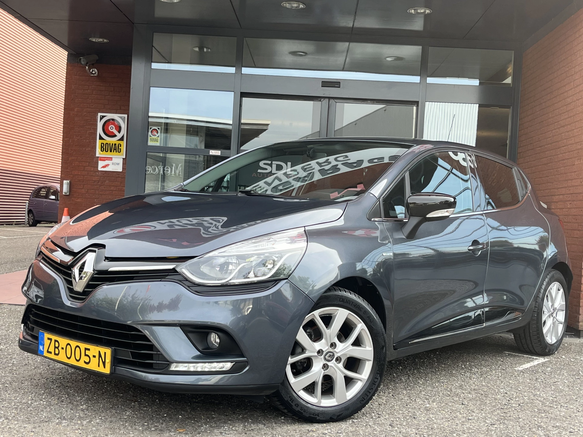 Hoofdafbeelding Renault Clio