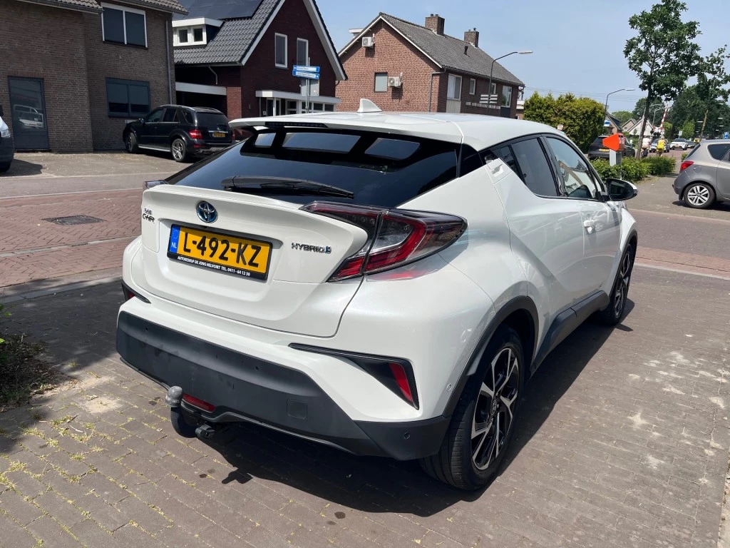 Hoofdafbeelding Toyota C-HR