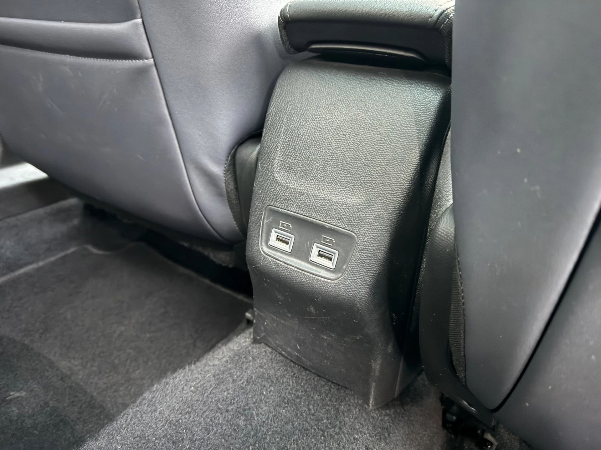 Hoofdafbeelding Peugeot e-2008